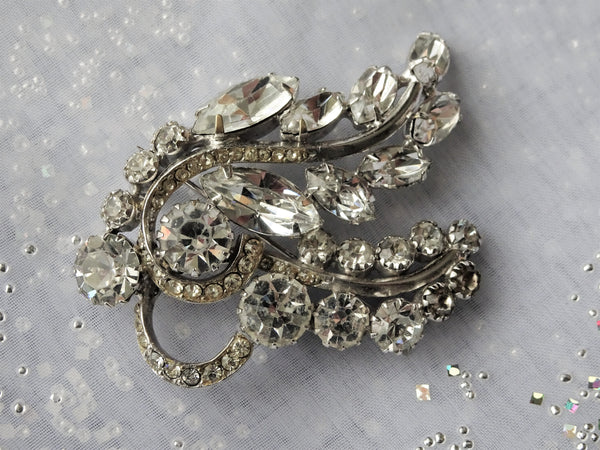 Vintage Clear Rhinestones Brooch Icy Glass Stones Clear Crystals