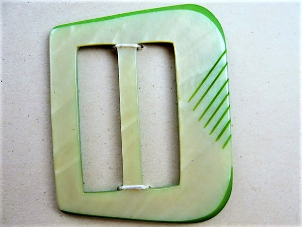 Similar Items to 1930s ART DECO Original CATALIN Bakelite Buckle,On  Original Display Card,Green Carved Buckle,Large Thick Dress Buckle,Collectible  Vintage Bakelite