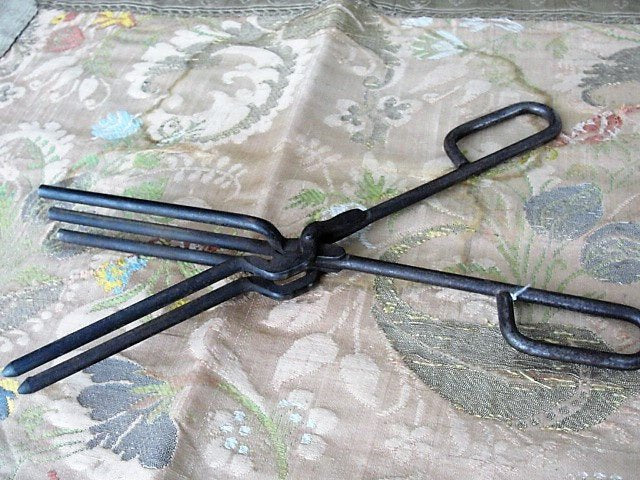 ANTIQUE Primitive Iron Hair Crimper Hair Curler Vntage Hair Salon Antique Hairdresser Beauty Supply Cast Iron Farmhouse Decor Primitives
