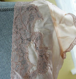 Gorgeous Art Deco 1930s BIAS CUT NIGHTGOWN, Vampy Old Hollywood, Glamorous Style Lingerie, Luxurious French Lace,Trousseau Lingerie, Pin Up