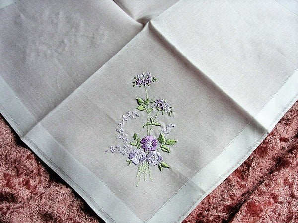 Vintage Inspired Hanky - Sewing Notions & Needlework – Hampton Court  Essential Luxuries & The Lavender Shop