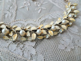 BEAUTIFUL Vintage Necklace, Perfect Bridal Necklace, Enamel, Pearls and Rhinestones, Lovely Vintage Necklace, Collectible Vintage Jewelry