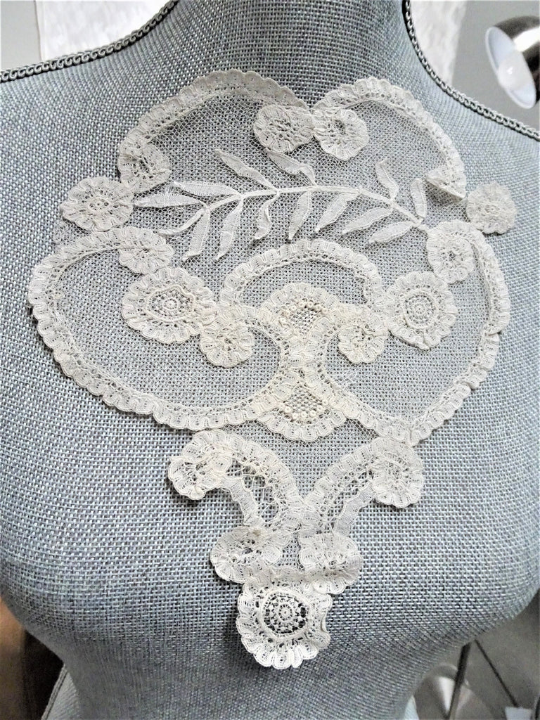 BEAUTIFUL Antique PRINCESS Lace Applique, Victorian, Edwardian, Large Applique, Creamy white Lace,Netted Lace Wedding Gown,Collectible Lace
