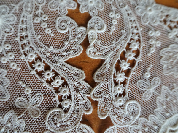 LOVELY Victorian French Lace Collar,High Neck,Wide Capelet,Hand