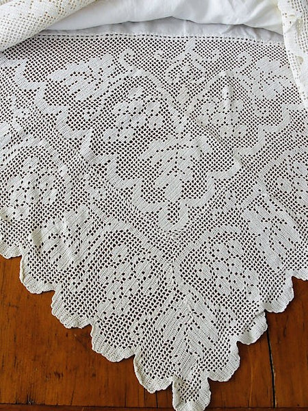 Stunning and exquisite hand made white antique hand embroidered linen and lace top tablecloth