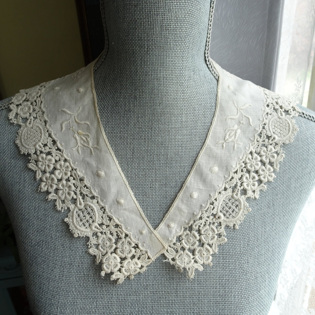 RESERVED BEAUTIFUL Edwardian Linen Collar, Embroidery and Lace, Lovely Hand Work