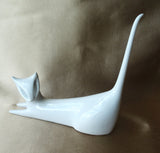 WONDERFUL MCM Laying Cat Figurine by Jaroslav Ježek for Royal Dux, Sleek and Vintage Modern Cat Figurine, Collectible Mid Century Figurines