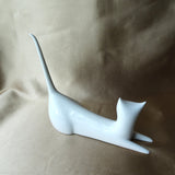 WONDERFUL MCM Laying Cat Figurine by Jaroslav Ježek for Royal Dux, Sleek and Vintage Modern Cat Figurine, Collectible Mid Century Figurines