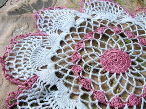 BEAUTIFUL Vintage Doily PINK and Snowy White Hand Crocheted Doily Farmhouse Decor, French Country Cottage,Unique Design Collectible Doilies