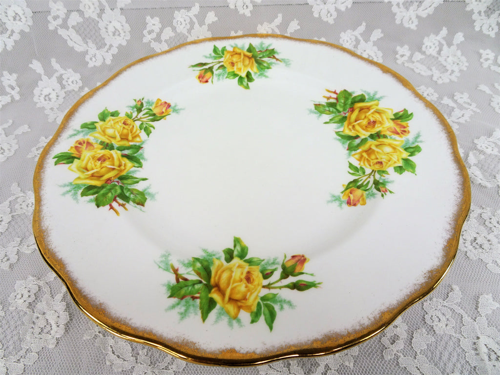 BEAUTIFUL Vintage Tea Rose Dinner Plate,Royal Albert English Bone China,Lush Yellow Roses Pattern, Collectible Vintage China