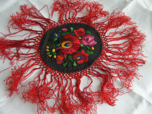 1920s BOHEMIAN Doily Centerpiece,Hungarian Matyo Dramatic Hand Embroidery,Colorful Ethnic Textile,Decorative, Euro Chic, Boho Decor, Collectible Doilies