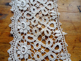 BEAUTIFUL Antique Lace Collar, Openwork Floral Pattern, Perfect For Heirloom Sewing,Collectible Vintage Collars