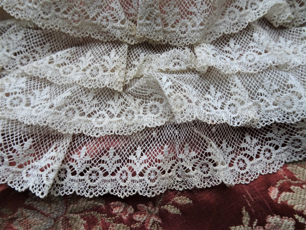 ANTIQUE Pretty French Lace Insert Jabot, Doll Size Lace, Fine Heirloom Sewing, Collectible Vintage Lace
