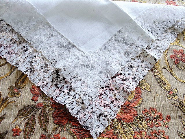 Vintage BRIDAL WEDDING Handkerchief Irish Linen WIDE Lace Hankie Special Bridal Hanky