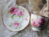 BEAUTIFUL Royal Albert American Beauty Teacup and Saucer Paul Longpre Lush Pink ROSES English Bone China,Collectible Cups and Saucers