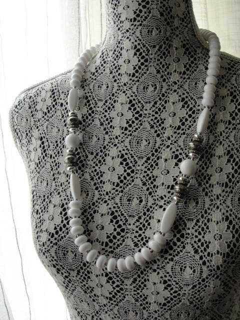 1960s Vintage Boho White and Silver Long Beaded Necklace