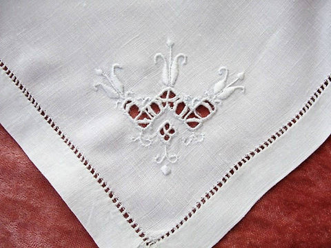 LOVELY Vintage 1920s Madeira set of 12 Napkins, Fine Linen Luncheon Napkins,Tea Time Napkins WhiteWork Embroidery,French Cottage, Farmhouse