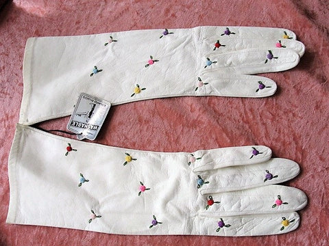 VINTAGE Italian White Kid Leather Formal Gloves, ROSEBUDS Embroidery Work,Never Used,Buttery Soft Leather,Bridal Gloves,Statement Gloves
