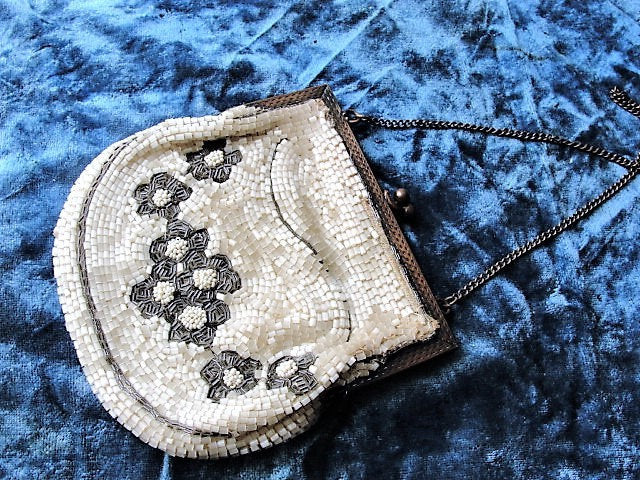 GORGEOUS 1920s Art Deco FRENCH Beaded Purse Evening Bag,Shimmering Blu – A  Vintage shop