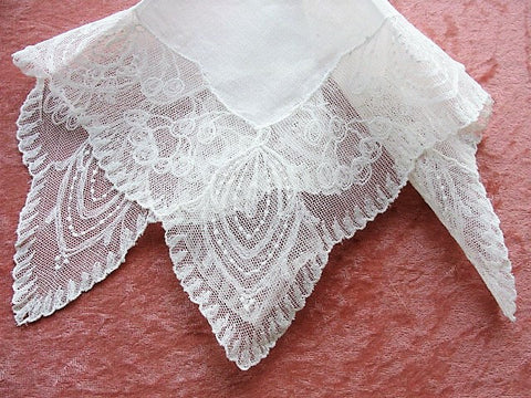 CHARMING Vintage Lace Hankie BRIDAL WEDDING Handkerchief Special Hanky Lovely Tambour Netted Lace Edge Collectible Lace Hankies