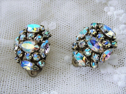 SPARKLING Vintage 50s SHERMAN Earrings,GLITTERING Aurora Borealis Earrings,Dazzling Rhinestone Clip Ons,Sherman Earrings,Collectible Jewelry