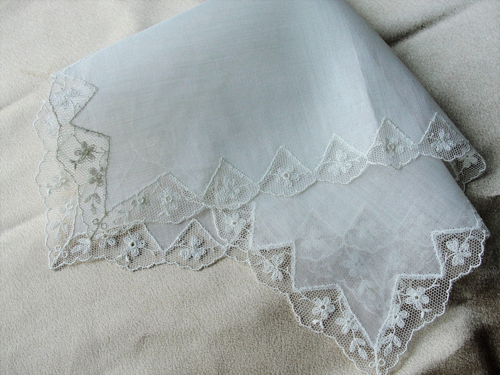 BEAUTIFUL Vintage Swiss Lace Hankie BRIDAL WEDDING Handkerchief Lovely Bridal Hanky Fancy Tambour Lace Collectible Hankies,Bridal Hankies