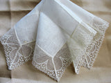 BEAUTIFUL Vintage Lace Hankie BRIDAL WEDDING Handkerchief Breathtaking Bridal Hanky Fancy Wide French Lace Collectible Hankies,Antique Hanky