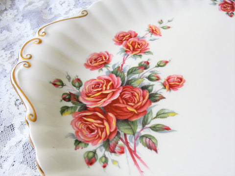 BEAUTIFUL Royal Albert Centennial Rose Cake Plate,Lush Dusty Pink ROSES,English Bone China Handled Cake Plate,Vintage Wedding gifts