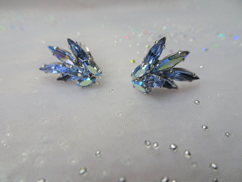 GLAMOROUS Vintage 50s SHERMAN Style Earrings,Swarovski  Blue Aurora Borealis,Baby Blue Glass Clip On Earrings,Collectible Jewelry