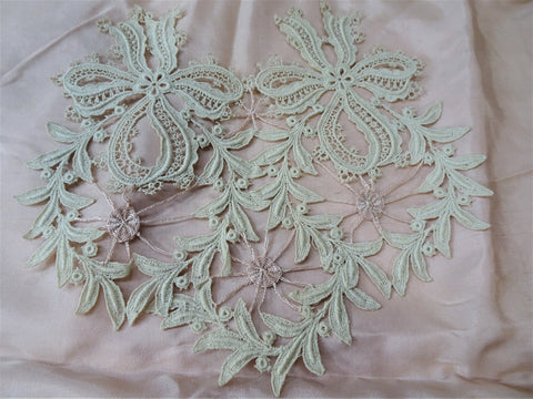 BEAUTIFUL Large Lace Applique,Victorian Edwardian Fashions,Antique Lace,Wedding Gown,Decorative Lace,Embellishment Lace,Collectible Lace