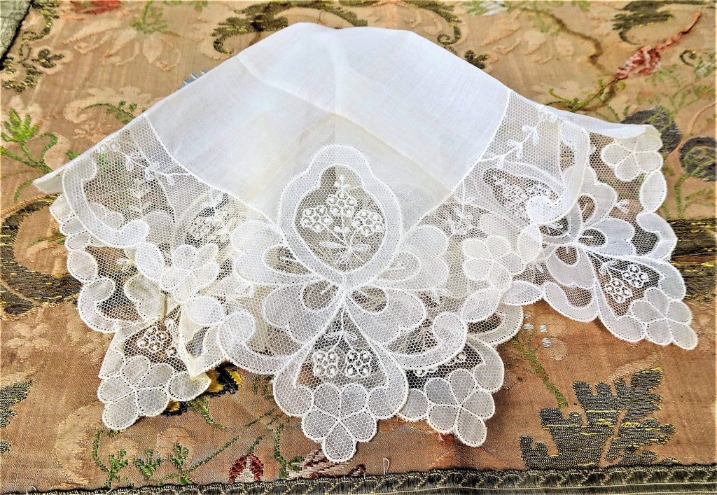 BEAUTIFUL Vintage Lace Hankie,BRIDAL WEDDING Handkerchief,Lovely Bridal Hanky,Fancy Wide Tambour Lace, Applique, Collectible Lace Hankies