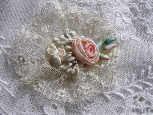 Lovely Antique French Ribbonwork Pink Rose Ribbon Flowers Rosettes Bud Flowers Lace Edged 20s Flapper Gatsby Perfect For Bridal Weddings