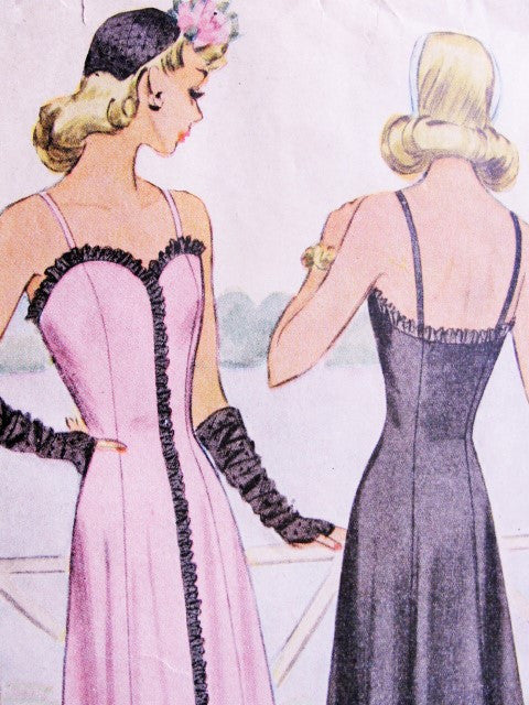 40s BEAUTIFUL Evening Dress Gown Pattern McCALL 5705 WW II Era Stunning Sweetheart Neckline Figure Flattering Design Bust 38 Vintage Forties Sewing Pattern