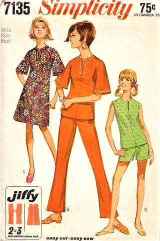 1960s MOD Dress,Pants,Shorts and Top Pattern SIMPLICITY 7135 Great Weekend Wear Bust 31 Vintage Sewing Pattern Factory Folded